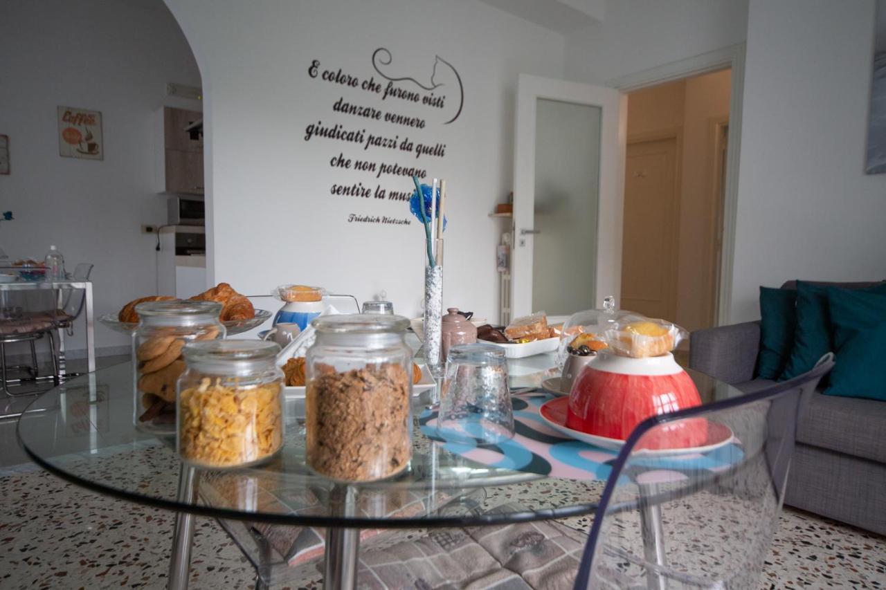 Bed and Breakfast Casa Luisa à Salernes Extérieur photo