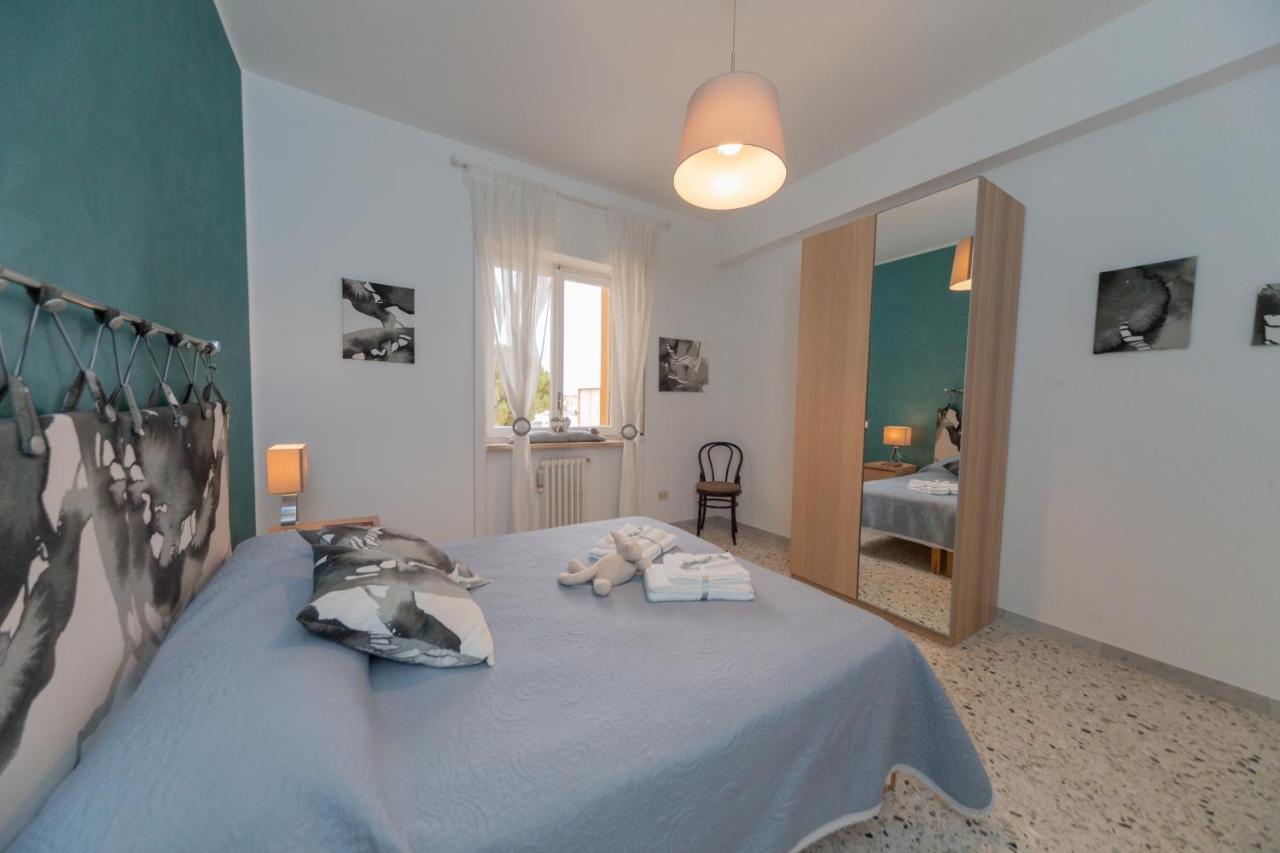 Bed and Breakfast Casa Luisa à Salernes Extérieur photo
