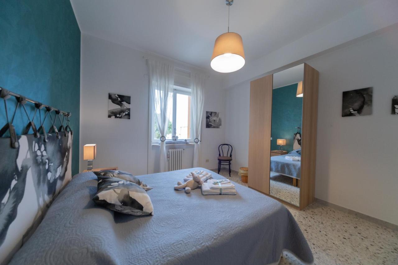 Bed and Breakfast Casa Luisa à Salernes Extérieur photo