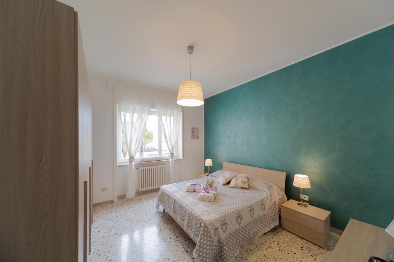 Bed and Breakfast Casa Luisa à Salernes Extérieur photo