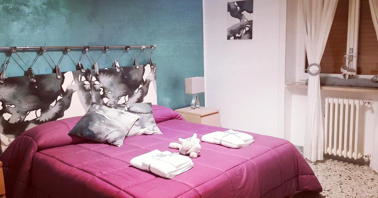 Bed and Breakfast Casa Luisa à Salernes Extérieur photo